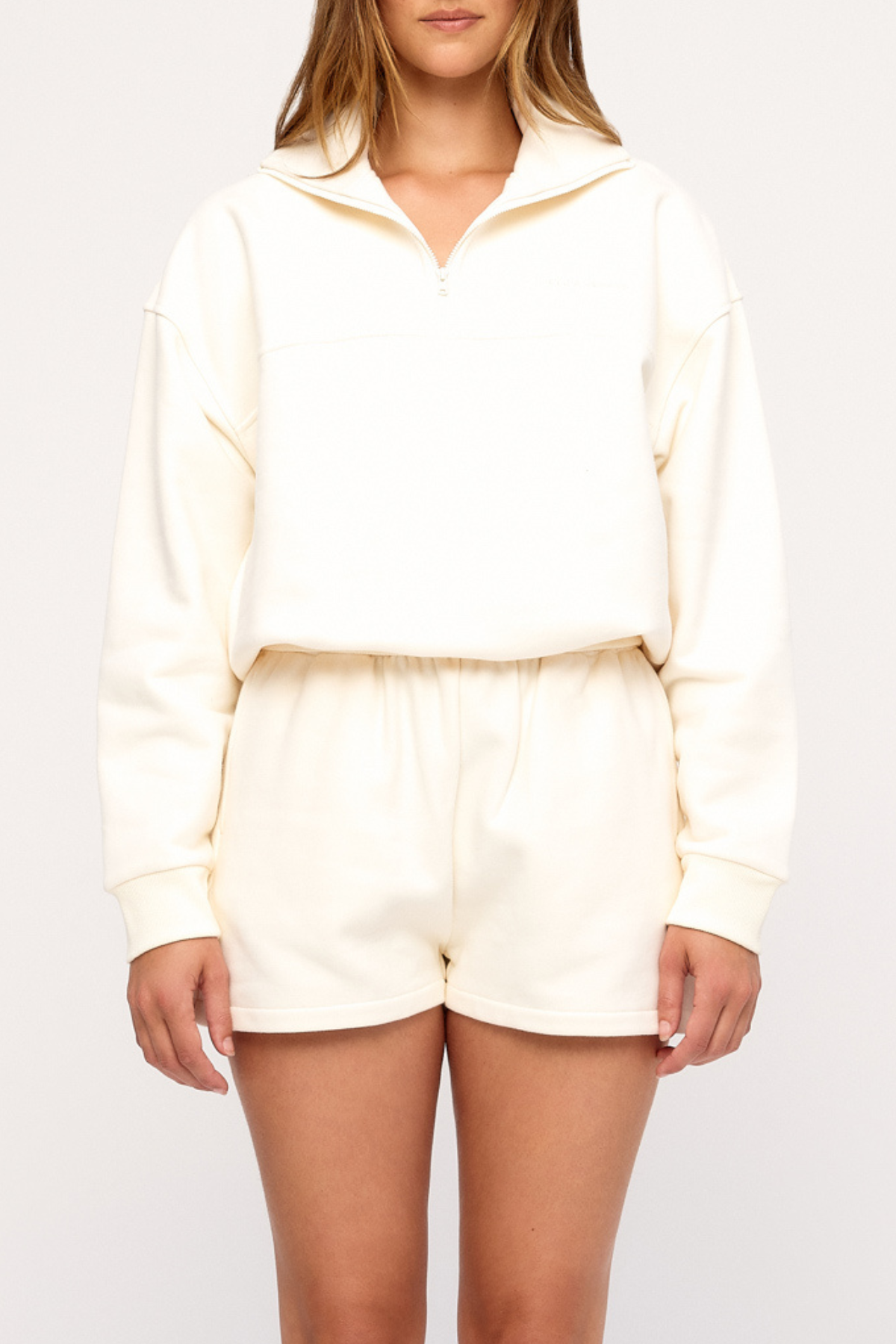 Pantalón corto deportivo de felpa - Crema